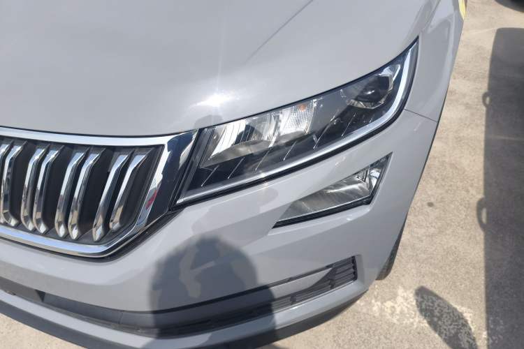Used Skoda Kodiaq 2017 TSI330 5-Seat Two-Wheel Drive Luxury Edition Left Front Headlight