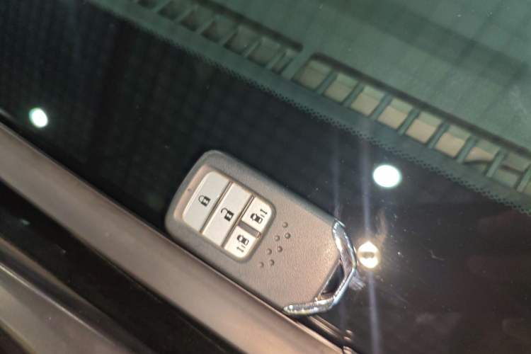 Used Honda Elysion 2019 2.0L Hybrid Luxury Edition