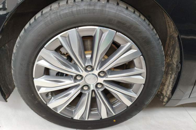 Used Hongqi E-QM5 2023 560km PLUS
