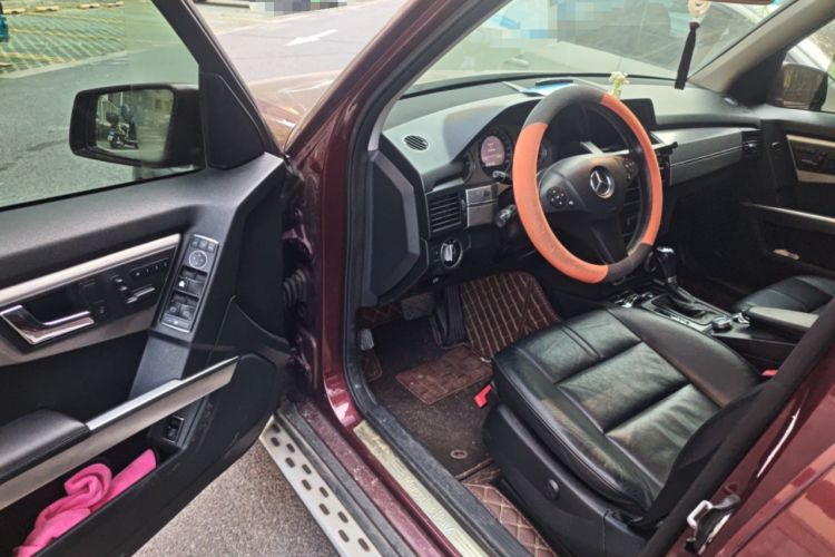 Used Mercedes-Benz GLK-Class 2011 GLK 300 4MATIC Luxury Model