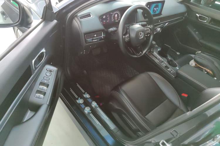 Used Honda Civic 2022 240TURBO CVT Dynamic Edition
