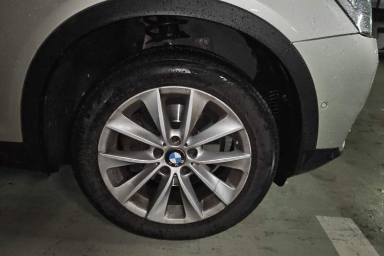 Used BMW X3 2014 xDrive20i X Design Package Right Front Wheel Hub