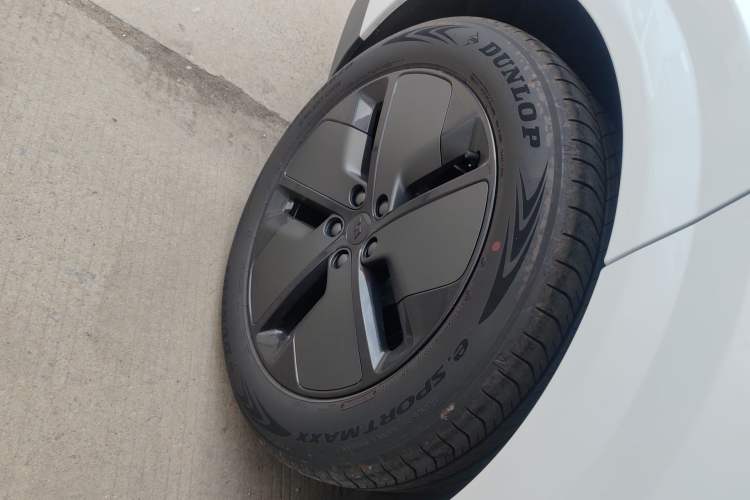 Used Li Auto i6 2025 Model Two-Wheel-Drive Standard Type