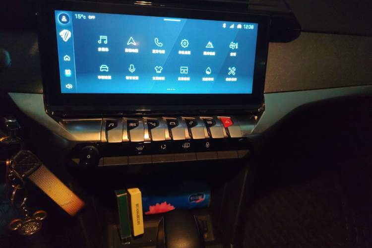 Used Peugeot 408 2022 1.6T Light-Chasing Edition Audio And AC Panel