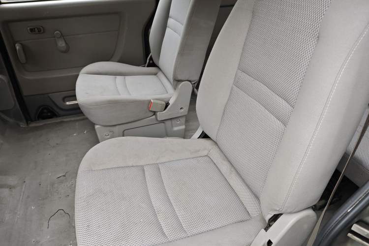 Used CHANGAN KAICHENG Taurus 2013 1.2L Elite Model Left Rear Seat