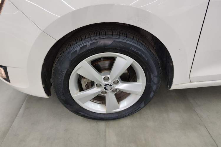 Used Skoda Rapid Spaceback 2016 Revised 1.6L Automatic Chuanxing Version