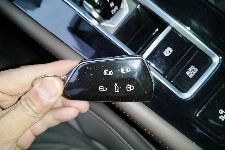 Used Volkswagen Viloran 2024 330TSI Luxury Edition