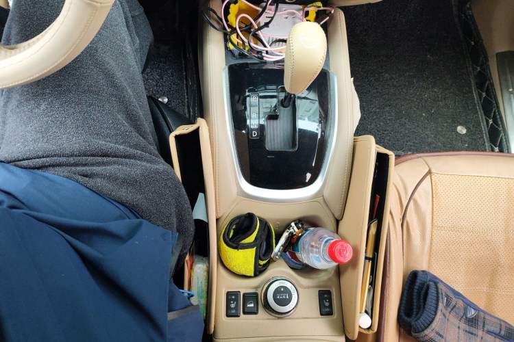 Used Nissan X-Trail 2014 2.5L CVT Leading Edition 4WD
