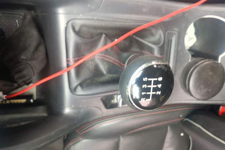 Used CHANGAN CS75 2016 1.5T Manual FENGSHANG Model Gear Lever
