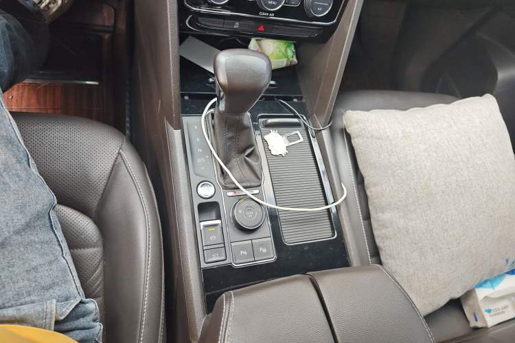 Used Volkswagen Teramont 2017 380TSI Four-Wheel Drive Luxury Edition Gear Lever