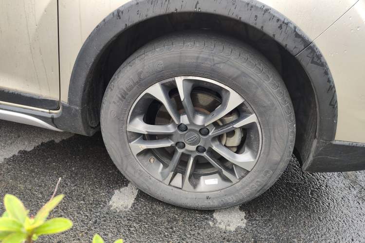 Used Geely Auto Vision X3 2019 Upgraded Model 1.5L Manual Elite Version