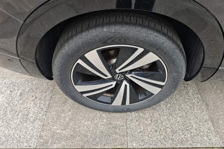 Used Volkswagen Tavendor 2023 380TSI Four-Wheel Drive R-Line Cruise Edition