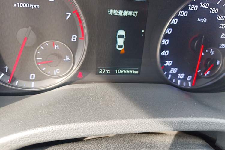 Used Hyundai Elantra (6th Generation / Lingdong) 2018 1.4T Dual-Clutch Xuan Dong · Dynamic Edition Odometer Close Up