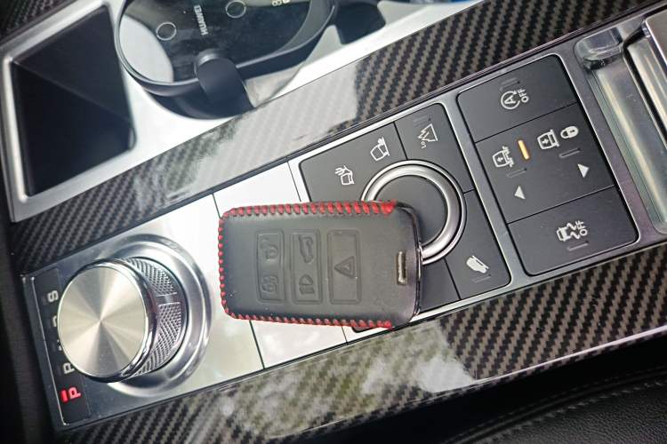 Used Land Rover Discovery 2020 3.0 SC V6 30th Anniversary Special Edition Vehicle Key