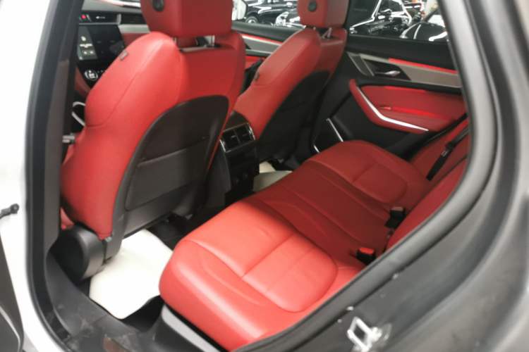 Used Jaguar F-PACE 2025 P250 R-Dynamic SE
