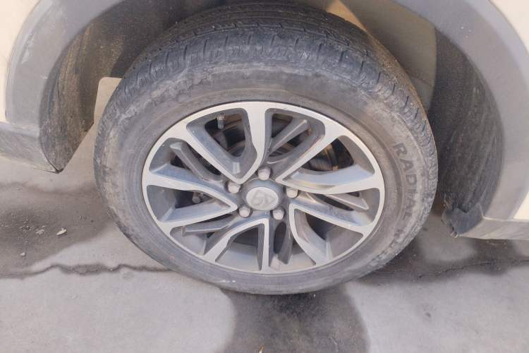 Used Baojun 730 2019 1.5L Manual Fashion Model 7-seater National V