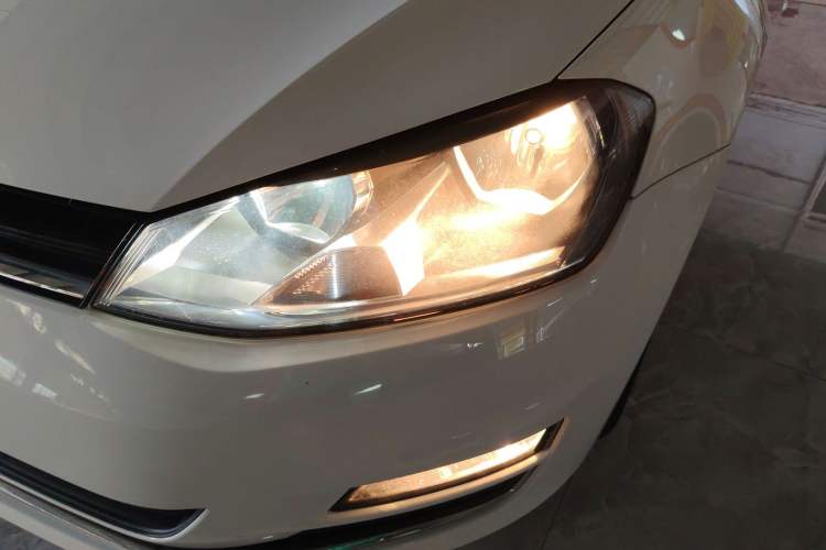 Used Volkswagen Golf 2016 180TSI Automatic Comfort Model
