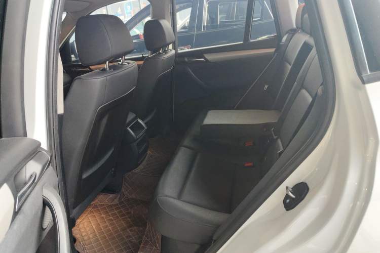 Used BMW X3 2016 sDrive20i
