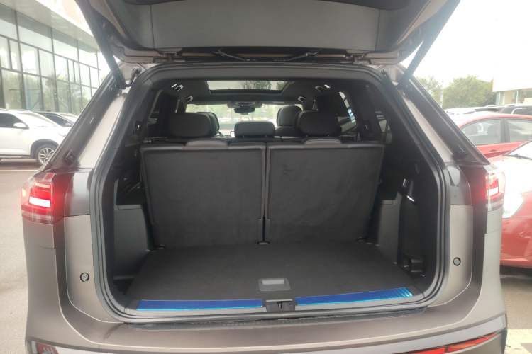 Used Volkswagen Teramont 2025 Tiguan Pro 450TSI Four-Wheel Drive Summit Edition Trunk