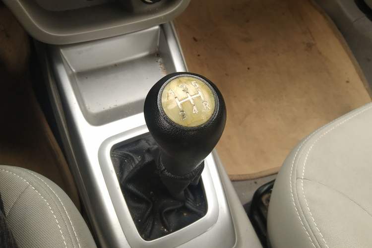 Used CHANGAN Alsvin V3 2012 1.3L Manual Comfort Version China IV Standard Gear Lever