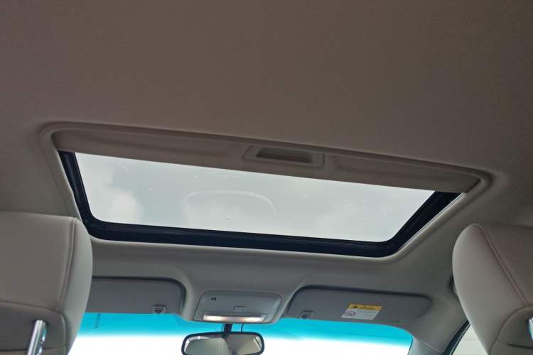 Used Buick GT 2019 15T Dual-Clutch Connected Elite Version China V Standard
