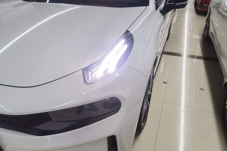 Used Lynk & Co 03 2022 1.5TD DCT JingPro Left Front Headlight