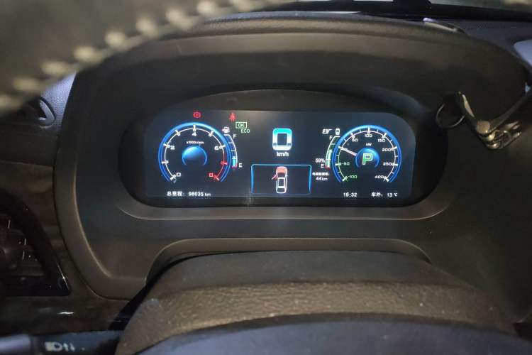 Used BYD Tang New Energy 2015 2.0T Four-Wheel-Drive Flagship Model