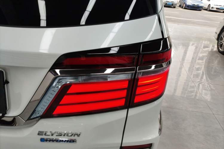 Used Honda Elysion 2019 2.0L Hybrid Luxury Edition