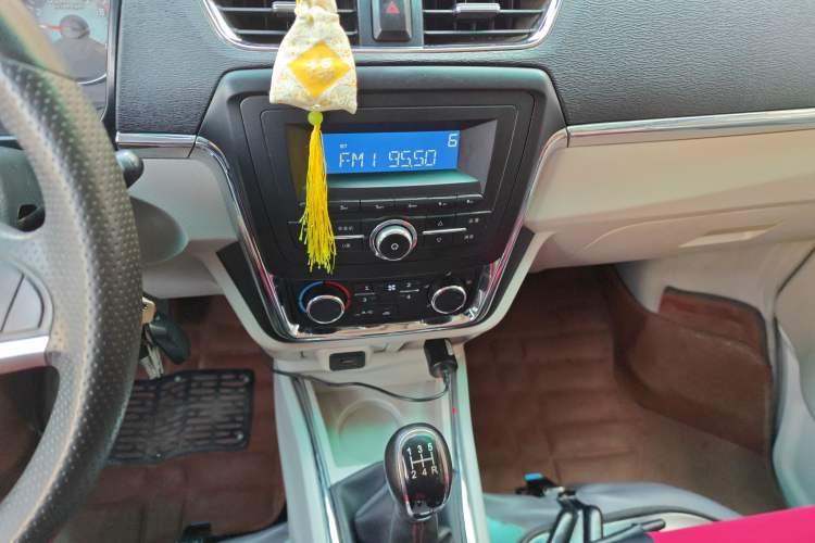 Used Jinbei New Hiace X30L 2021 1.5L Wealth Central Air Conditioning Edition Van China VI Standard SWC15M Audio And AC Panel