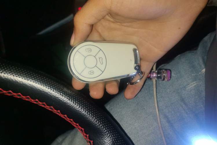 Used ORA Good Cat 2021 400km Standard Range Muse Edition Lithium-Ion Battery Vehicle Key