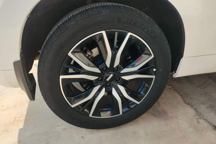 Used Wey VV7 2017 2.0T Ultra-Luxury Version Exterior 5