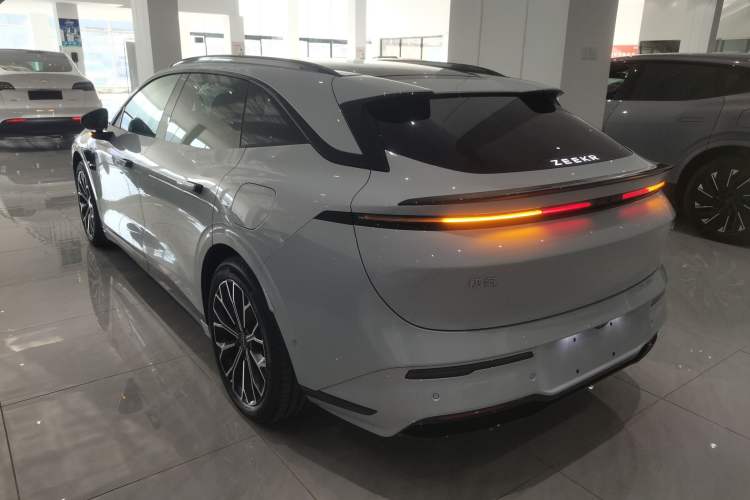 Used Zeekr 007GT 2025 Rear-Drive Intelligent Driving Version 75 kWh Rear Left 45 Deg