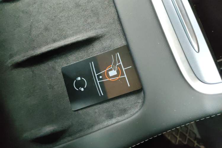 Used Tesla Model Y 2022 Revised Version Rear-Wheel Drive Interior 1