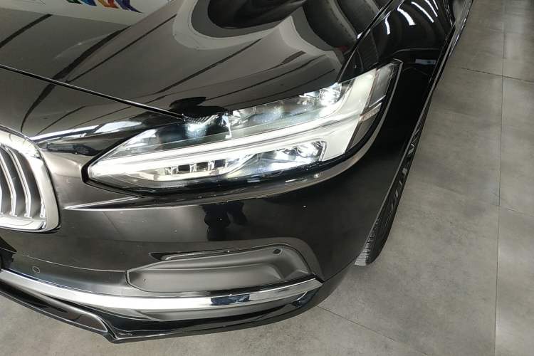 Used Volvo S90 2024 B5 Zhiyi Luxury Edition