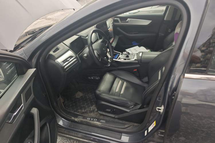 Used BYD Qin Pro New Energy 2019 DM Super Edition 1.5TI Automatic Smart Connect Enjoyment Model China VI Standard Left Front Seat