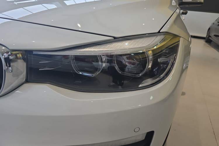Used BMW 3 Series GT 2018 320i Sport Edition