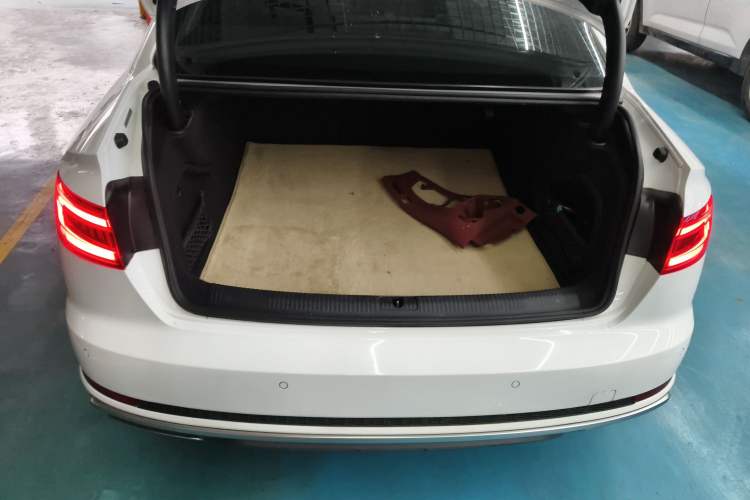 Used Audi A4L 2019 40 TFSI Fashion Edition China VI Emission Standard