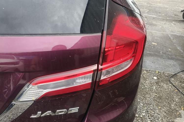 Used Honda Jade 2017 1.8L automatic Comfort version 5 seats
