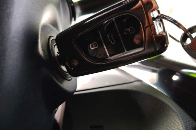 Used Toyota Levin 2017 Revised 185T CVT Elite Edition China V Standard Interior 1