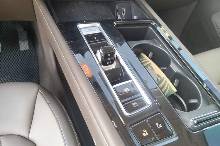 Used Volkswagen Viloran 2024 330TSI Luxury Edition
