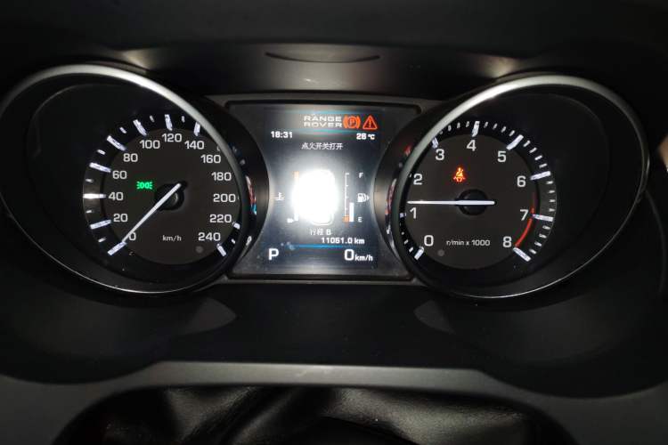 Used Land Rover Range Evoque 2013 2.0T 5-Door YAOZHI Edition Instrument Cluster