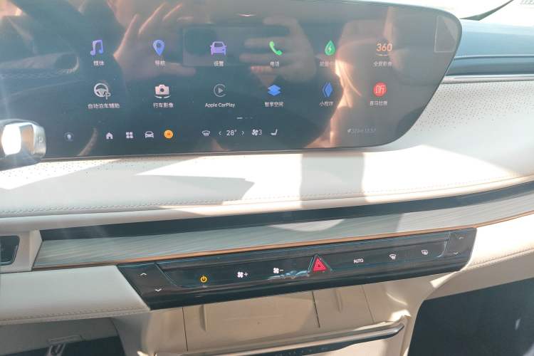 Used Buick GL8 New Energy 2024 Lu Zun Luxury Edition 7-Seater
