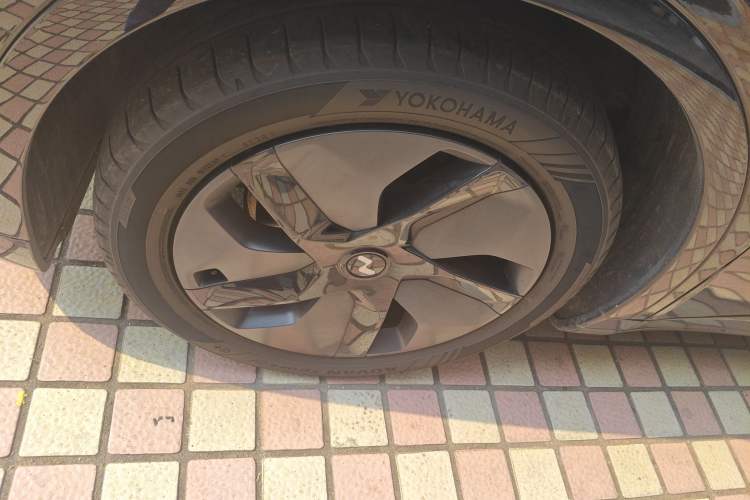 Used ONVO L60 2024 60 kWh Rear-Drive Version Left Front Wheel Hub