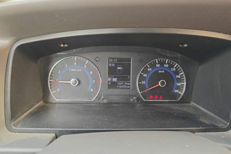 Used Dongfeng Shuaike 2014 1.6L Manual Comfort 7-Seater China IV Standard