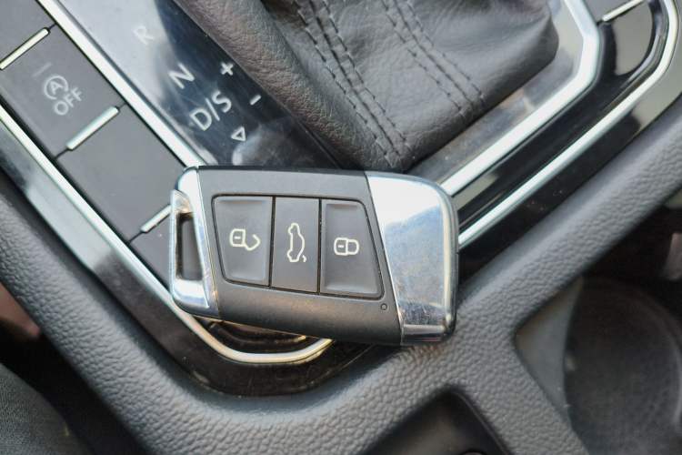 Used Volkswagen Magotan 2023 2 Million Units Commemorative Edition 330TSI DSG Luxury Version
