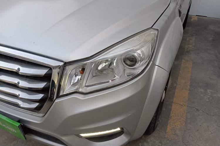 Used Great Wall Wingle 6 2014 2.0T Two-Wheel Drive Elite Version 4D20B