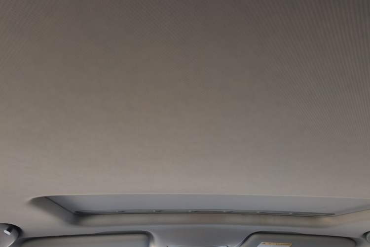 Used Roewe 360 2016 1.5L Manual Smart Screen Version Headliner