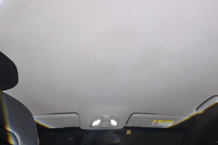 Used Baojun RC-6 2019 1.5T CVT 24-Hour Online Luxury Edition
