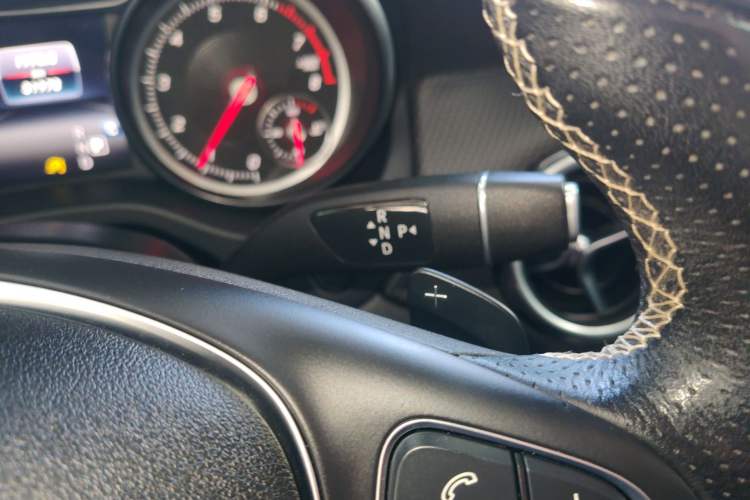 Used Mercedes-Benz GLA 2017 GLA 200 Sport Edition Gear Lever