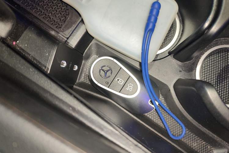 Used Mercedes-Benz E-Class 2024 Refresh E 300 L Stylish Edition Interior 1